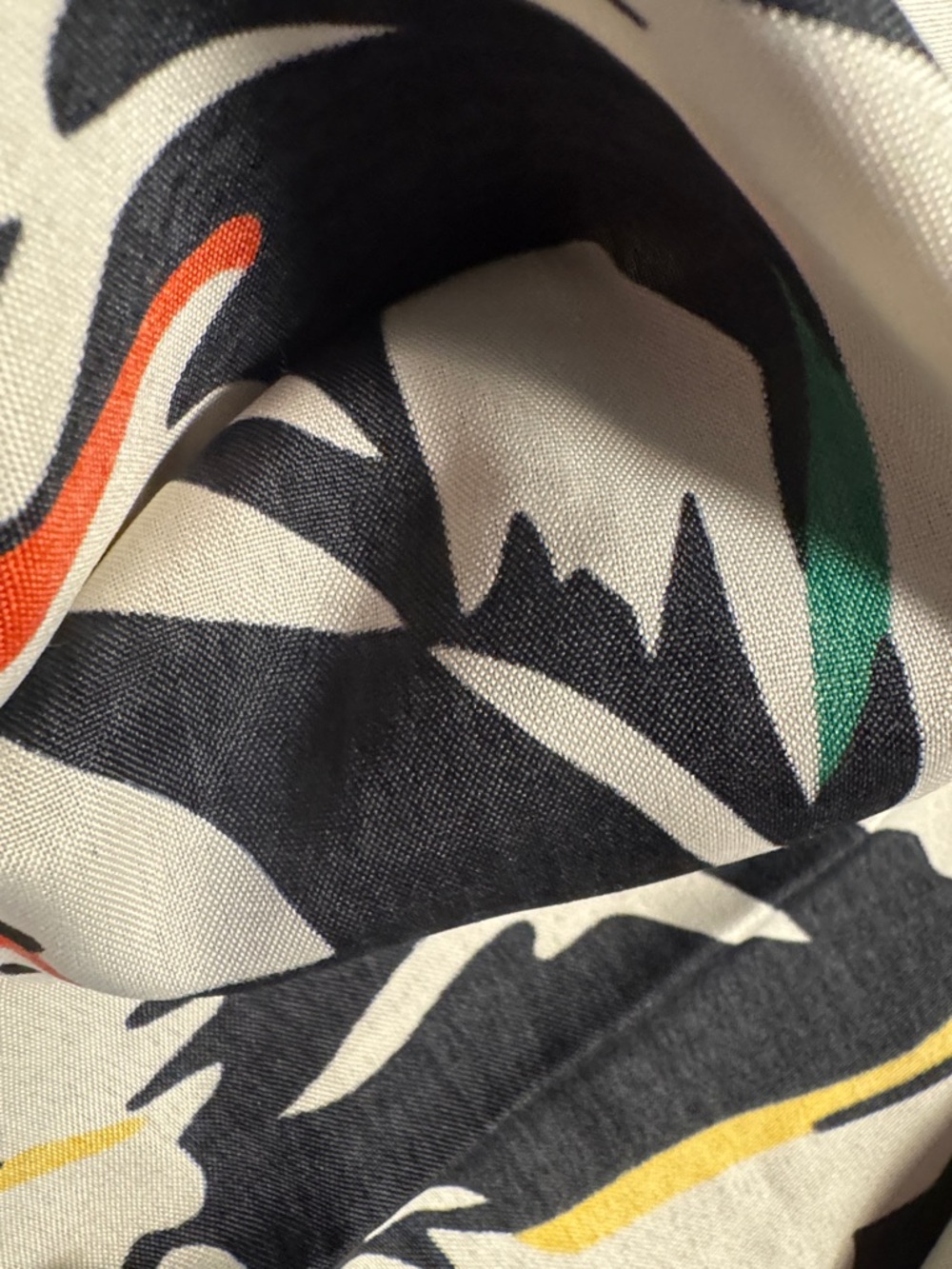 NWT CAPRI COLLECTION MULTI-COLOR ABSTRACT LEAF PRINT CAFTAN ONE SIZE - Picture 6 of 6